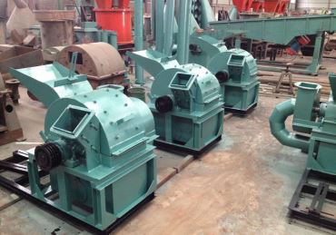 Stroj za izdelavo žagovine